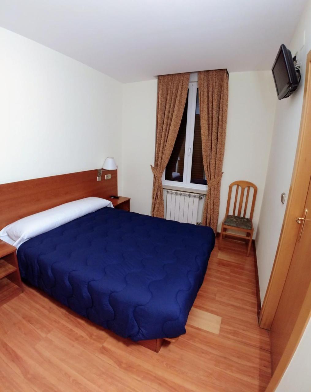 Hostal Prada Borges León Exteriér fotografie